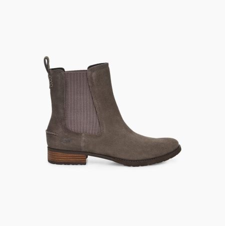 UGG Hillhurst II Brown Chelsea Boots for Women (JGWA65948)